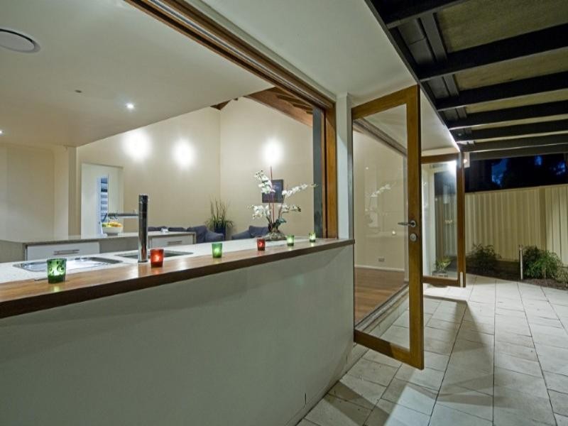 7 Tradewinds Avenue, Paradise Point QLD 4216