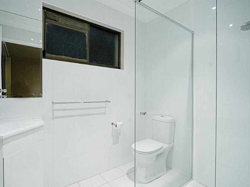 7 Tradewinds Avenue, Paradise Point QLD 4216