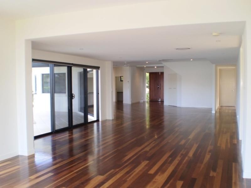 Hollywell QLD 4216