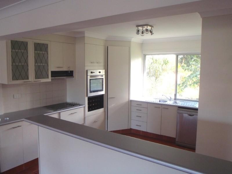 31 Markham Avenue, Runaway Bay QLD 4216