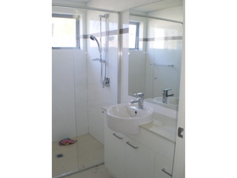 Paradise Point QLD 4216