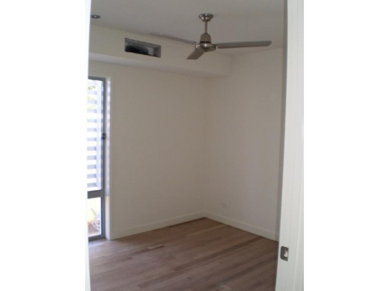 Paradise Point QLD 4216