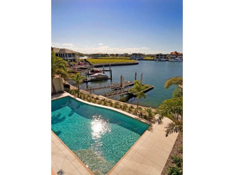 Paradise Point QLD 4216