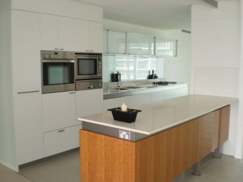 Paradise Point QLD 4216