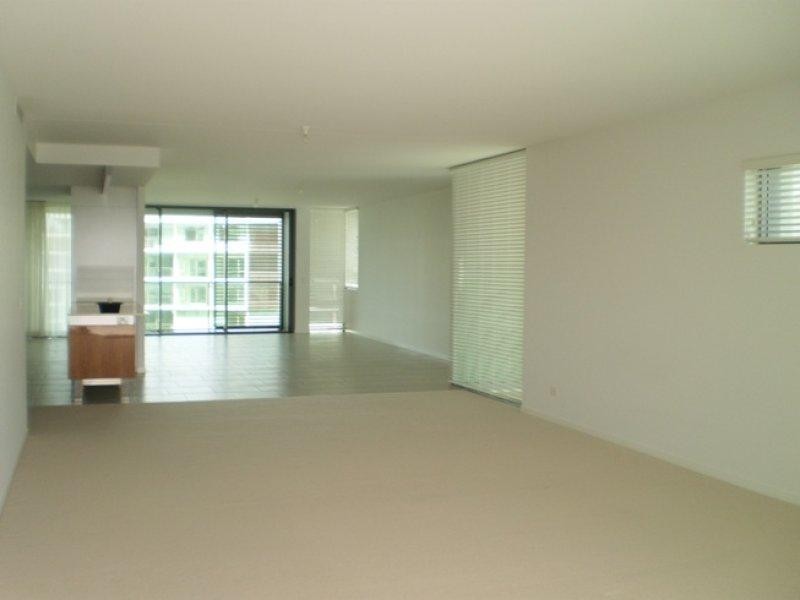 Paradise Point QLD 4216