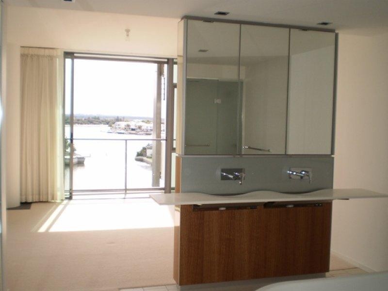 Paradise Point QLD 4216