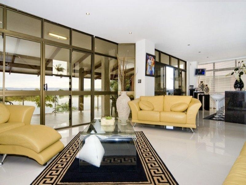 Paradise Point QLD 4216