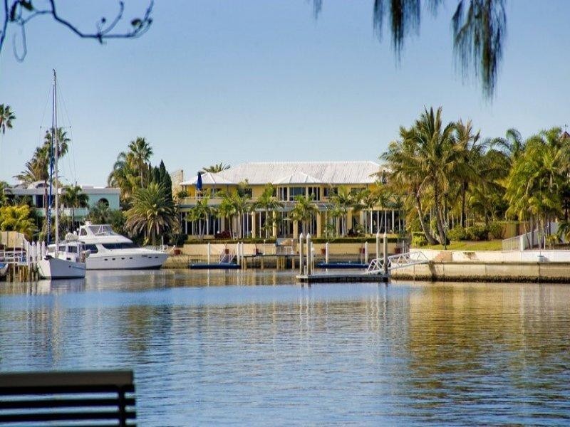 23-27 Brittanic Crescent, Paradise Point QLD 4216