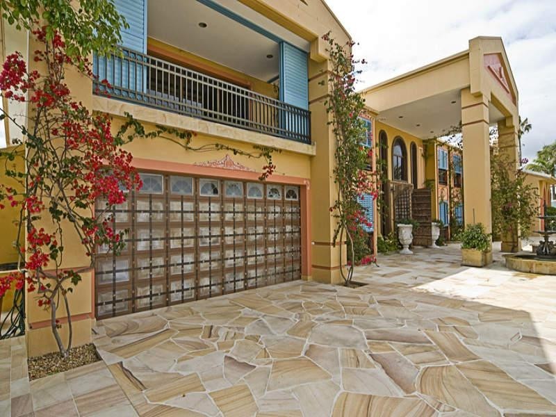 23-27 Brittanic Crescent, Paradise Point QLD 4216