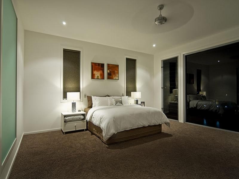 13 Queen Anne Court, Paradise Point QLD 4216