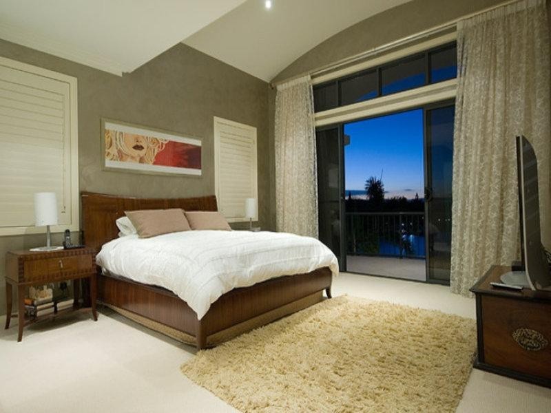 51 King Charles Drive, Paradise Point QLD 4216