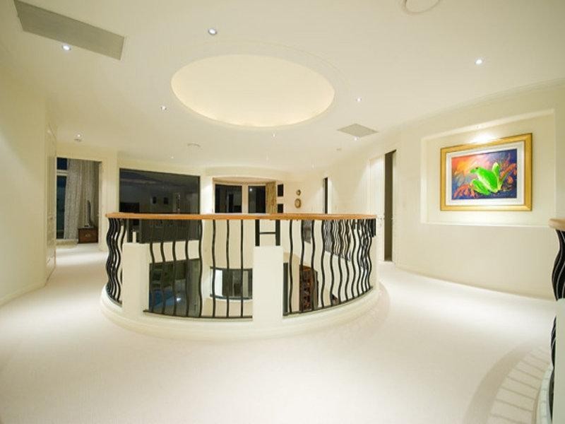 51 King Charles Drive, Paradise Point QLD 4216