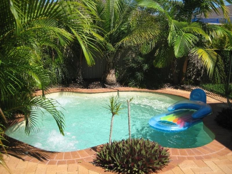 Coombabah QLD 4216