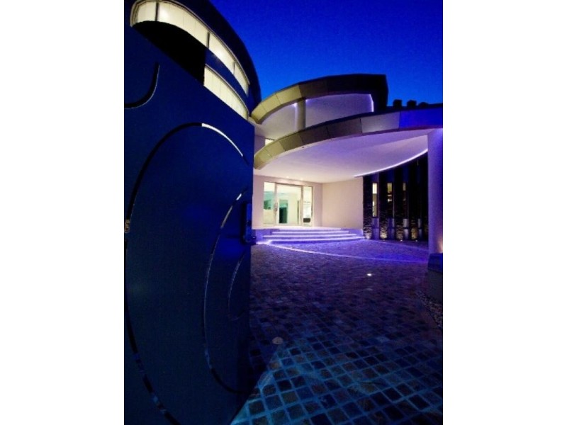 Paradise Point QLD 4216