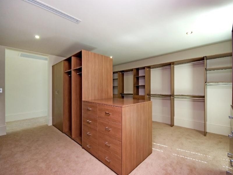 Paradise Point QLD 4216