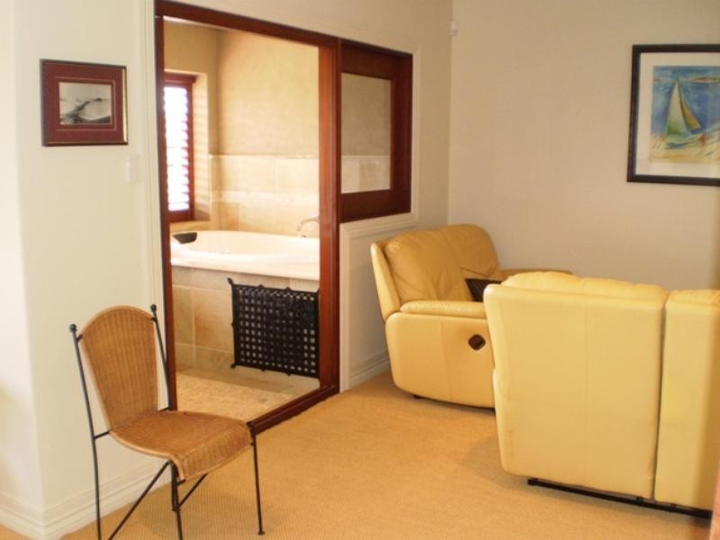 Runaway Bay QLD 4216