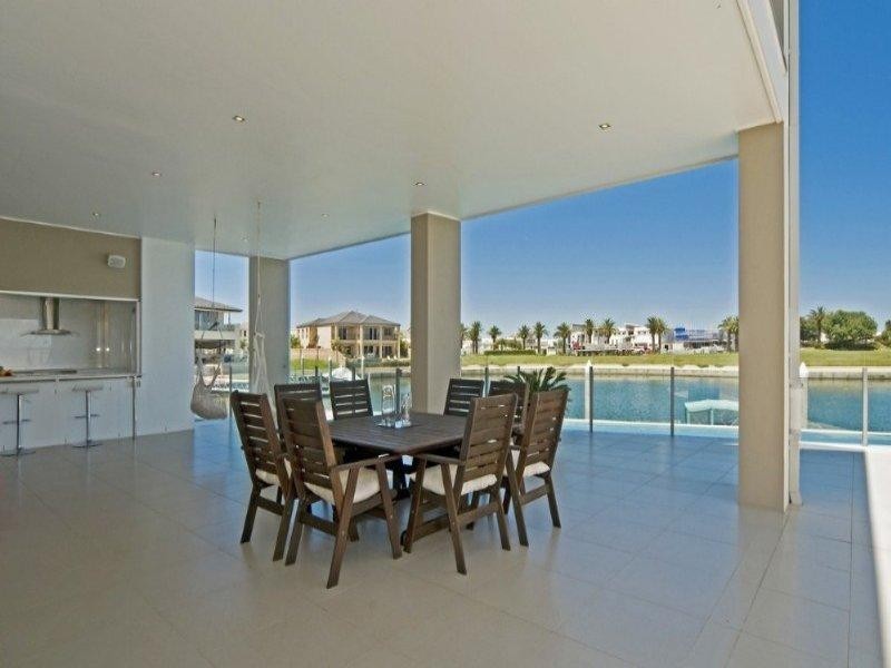 Paradise Point QLD 4216