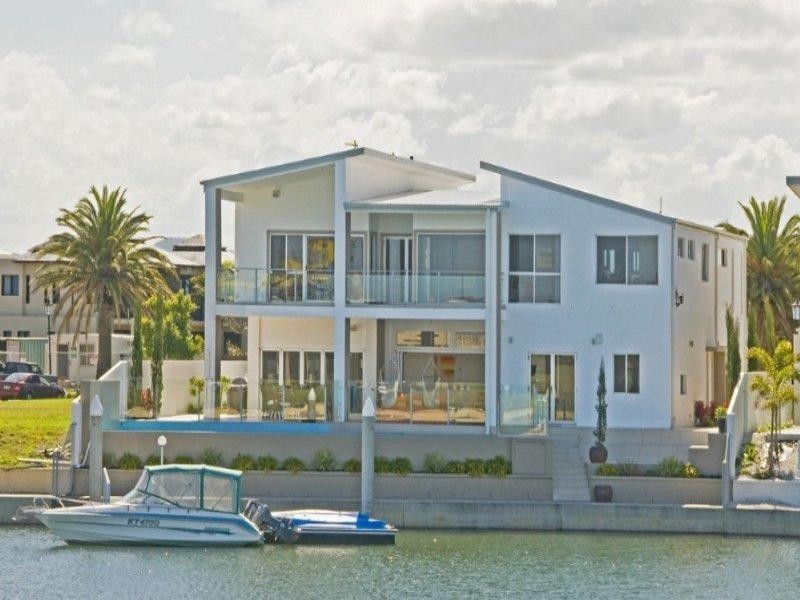 Paradise Point QLD 4216