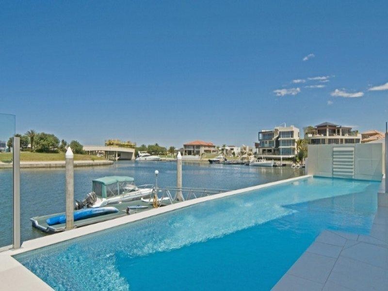Paradise Point QLD 4216