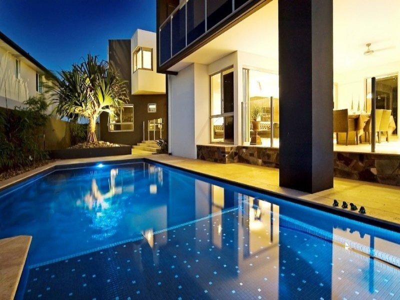 49 Knightsbridge Pde East, Paradise Point QLD 4216