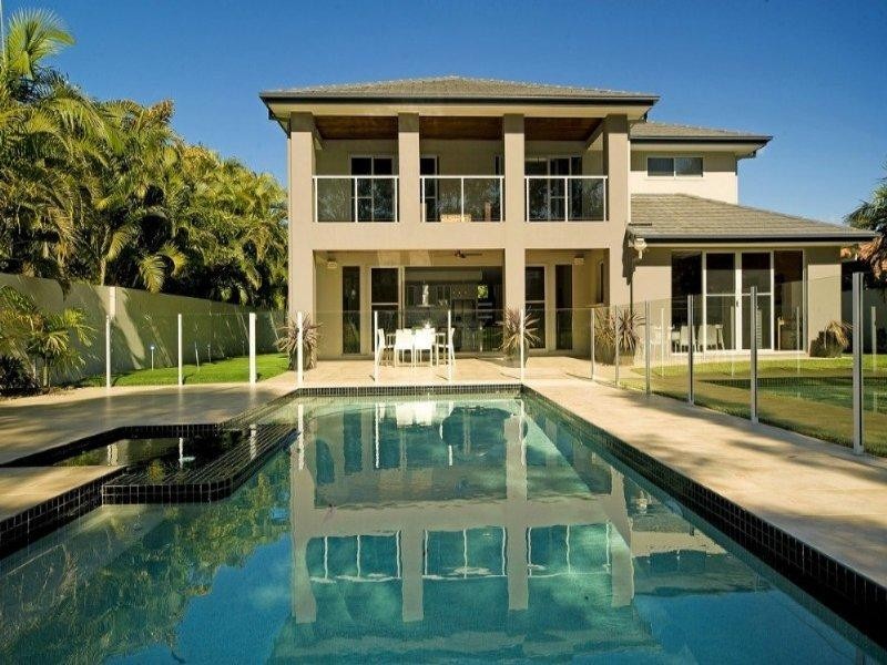 8206 Magnolia Drive West, Hope Island QLD 4212