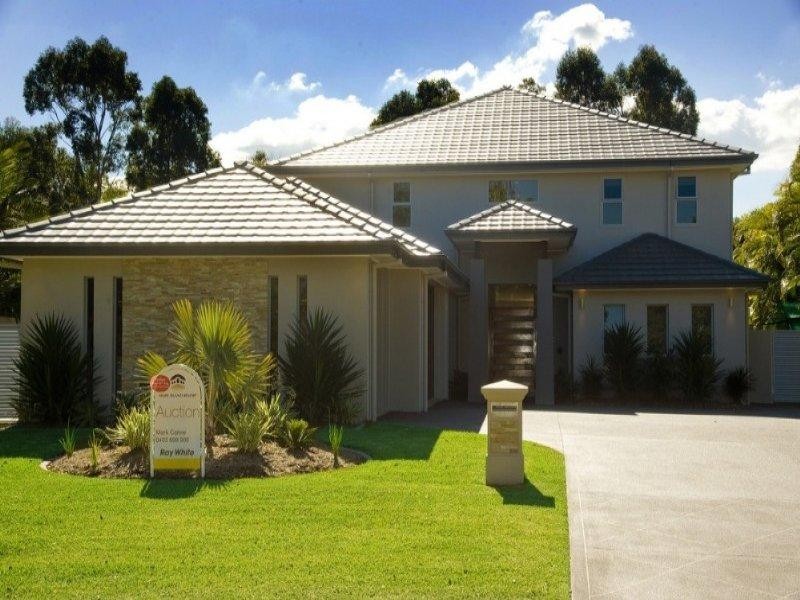 8206 Magnolia Drive West, Hope Island QLD 4212