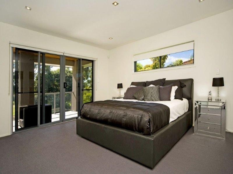 8206 Magnolia Drive West, Hope Island QLD 4212