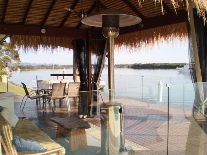 Paradise Point QLD 4216