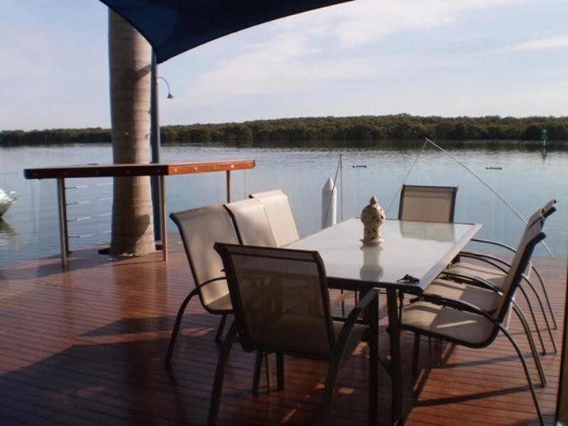 Paradise Point QLD 4216