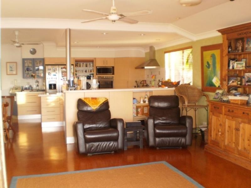 Paradise Point QLD 4216