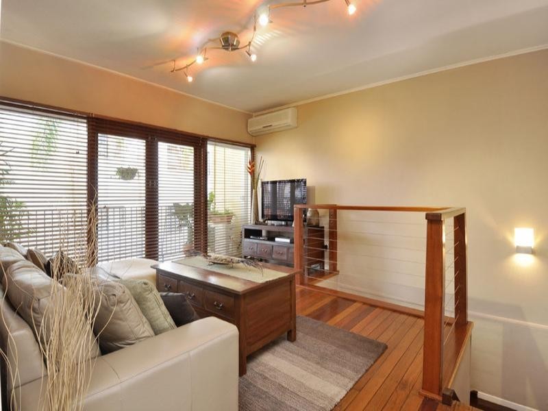 Biggera Waters QLD 4216