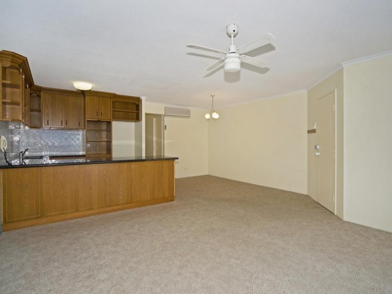 9/1 Poinsettia Avenue, Hollywell QLD 4216