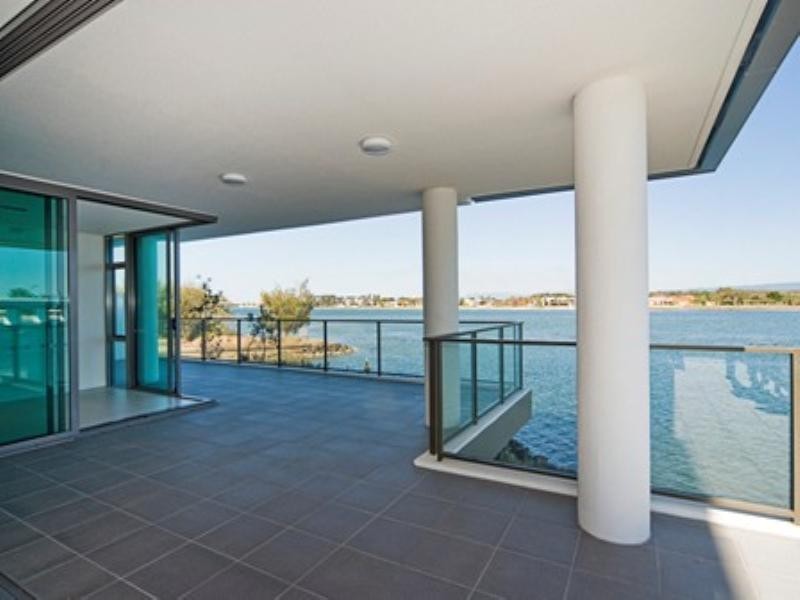 Paradise Point QLD 4216