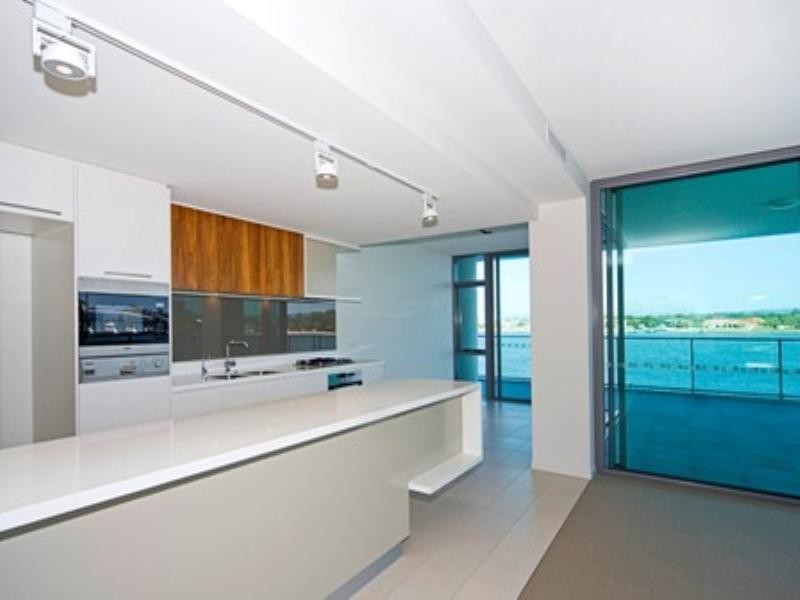 Paradise Point QLD 4216