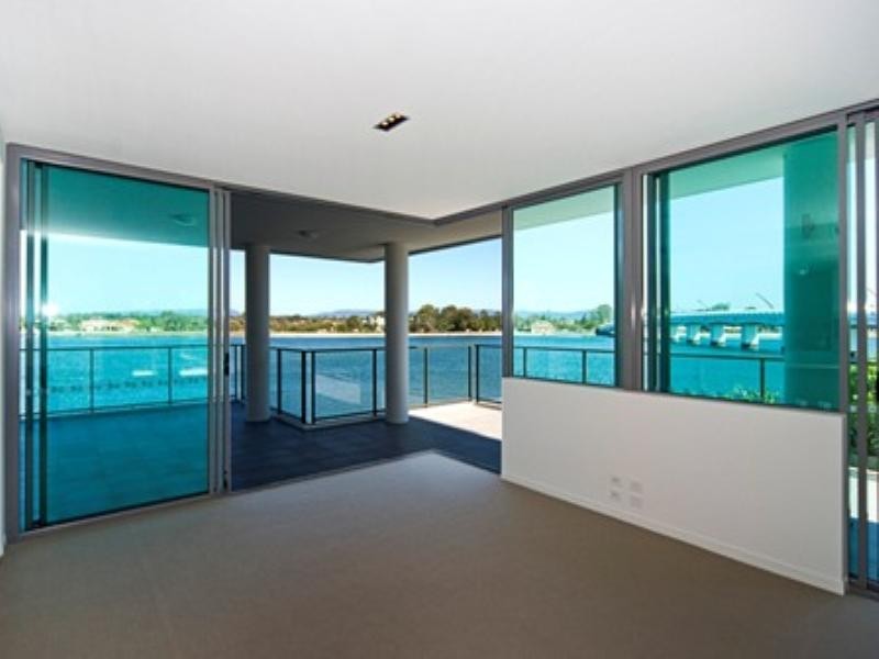 Paradise Point QLD 4216