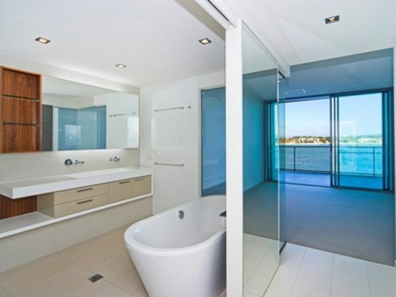 Paradise Point QLD 4216