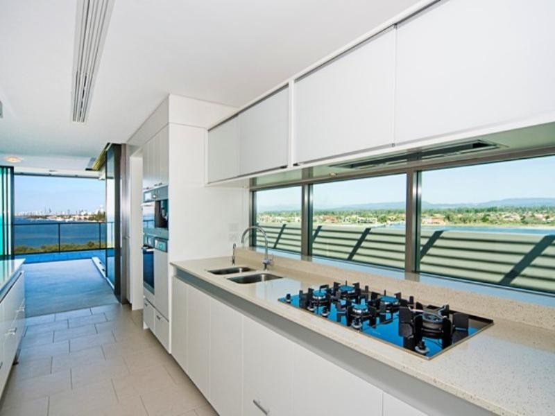 Paradise Point QLD 4216