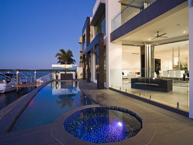 Paradise Point QLD 4216