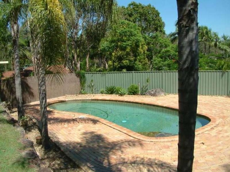 15 Wolvi Place, Helensvale QLD 4212