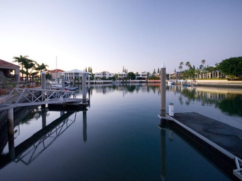 35 Brittanic Crescent, Paradise Point QLD 4216