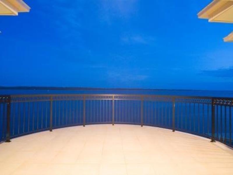 63 The Peninsula, Paradise Point QLD 4216