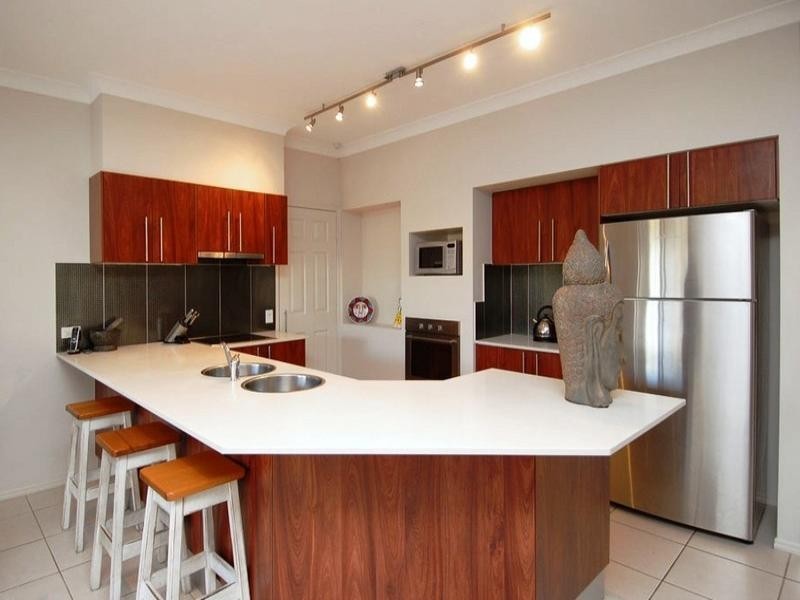 61 Arun Drive, Arundel QLD 4214