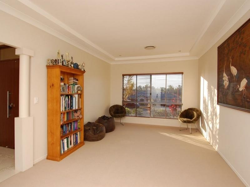 61 Arun Drive, Arundel QLD 4214