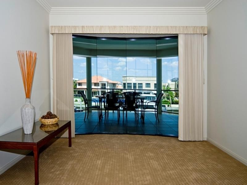 Paradise Point QLD 4216