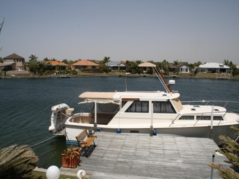 13 Glenwater Crescent, Helensvale QLD 4212