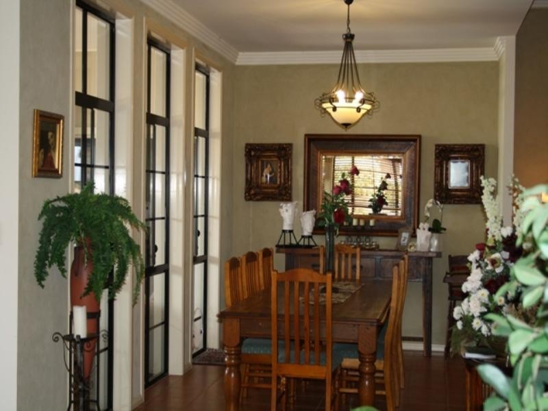 13 Glenwater Crescent, Helensvale QLD 4212