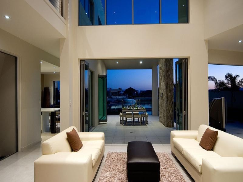 25 Royal Albert Crescent, Paradise Point QLD 4216