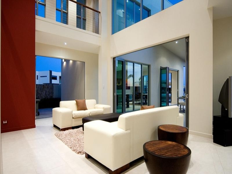 25 Royal Albert Crescent, Paradise Point QLD 4216