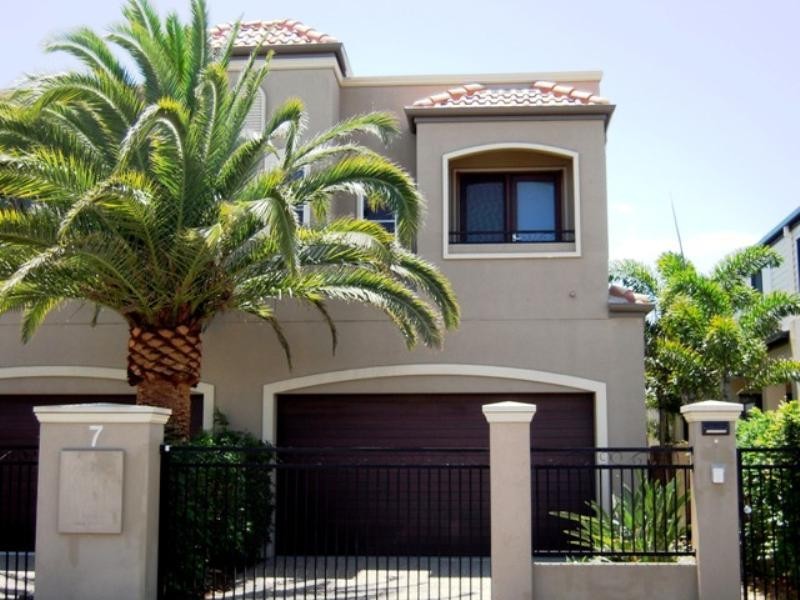 1/7 Rouen Avenue, Paradise Point QLD 4216