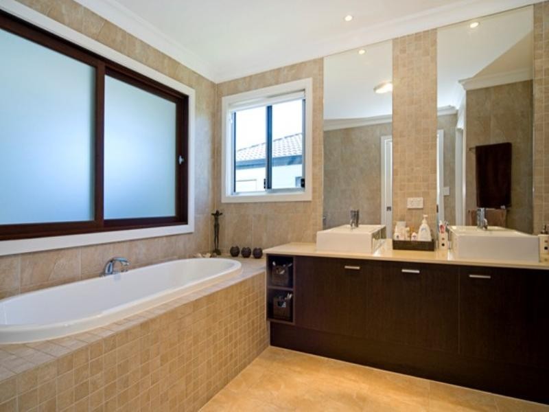 1/7 Rouen Avenue, Paradise Point QLD 4216